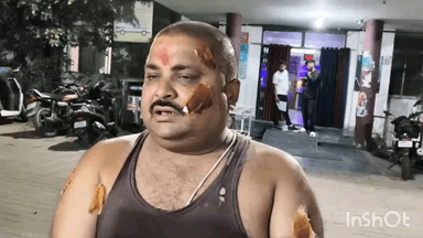 लातेहार: बाजार टांड़ निवासी प्रदीप पाठक पर चाकू से हमला, सदर अस्पताल में इलाज, उचित न्याय की मांग