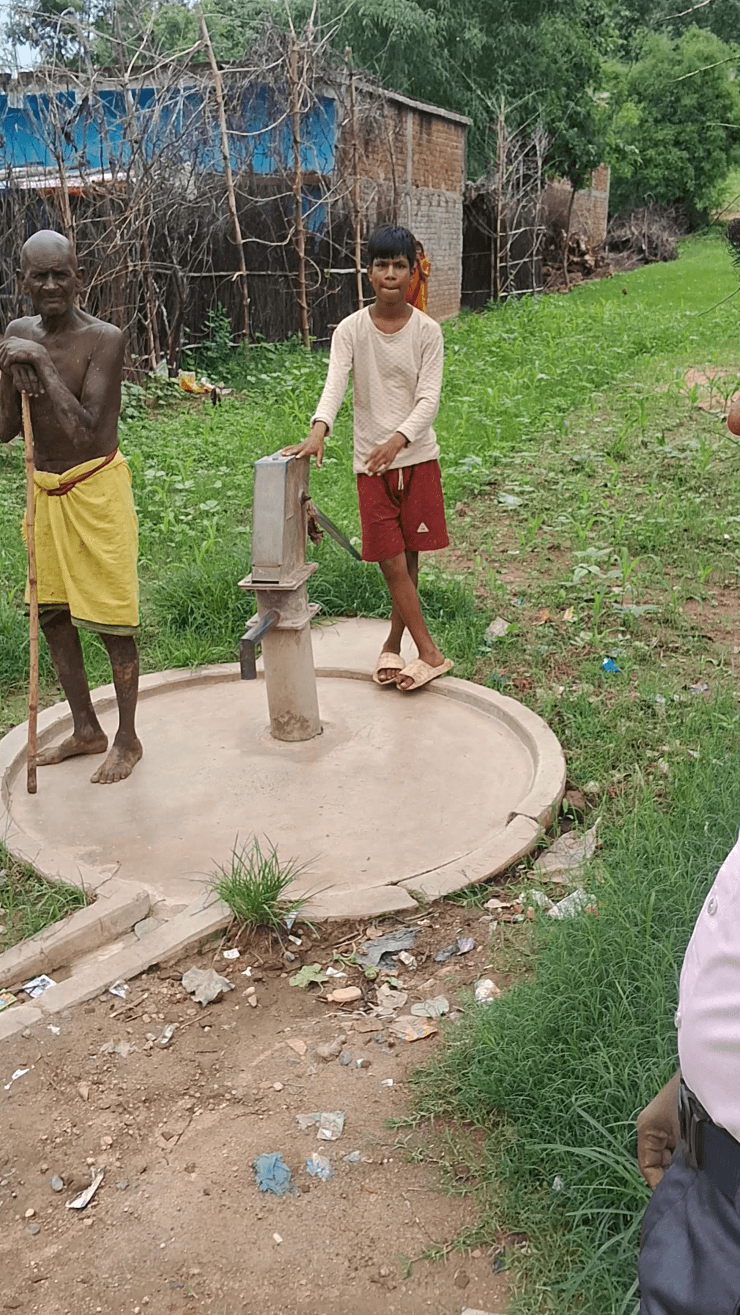 hamare yaha champa kal bahut din se kharab h eske bare keya kahna chahte h