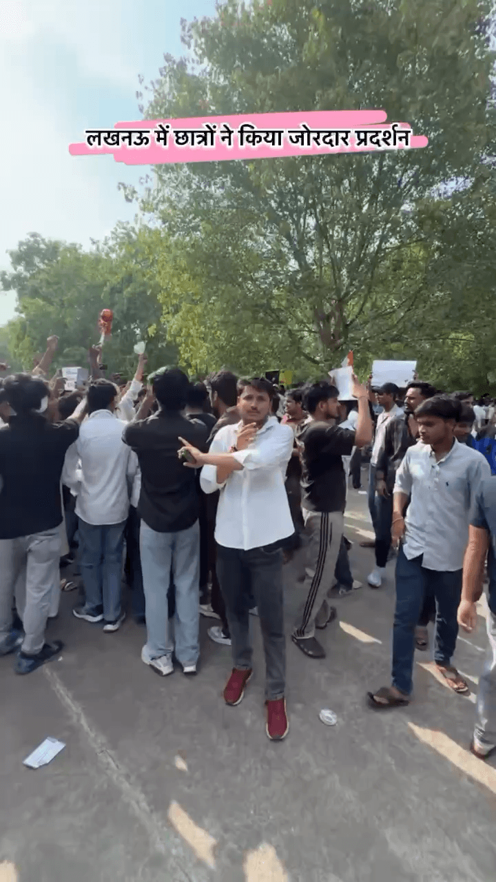 लखनऊ में छात्रों ने किया जोरदार प्रदर्शन 👍
#barabanki #barabankiupdates #viralpost #lucknowroad