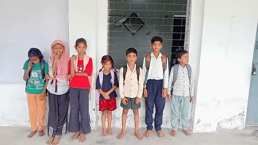 nayagaon bhitarwar school let khulta hai