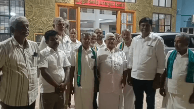 பல்லடம்: பல்லடத்தில் கலெக்டர் அலுவலக பேச்சுவார்த்தைக்குப் பிறகு விவசாய சங்கங்களின் போராட்டம் தற்காலிகமாக ஒத்திவைப்பு.