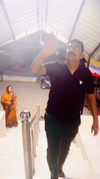 देवों के देव महाकाल की असीम कृपा आप सभी पर बनी रहे।
#सावन #प्रथमसोमवार #महाकाल #महादेव #हरहरमहादेव #भोलेनाथ #शिवशंकर #शिवभक्ति #श्रावण #ॐनमःशिवाय