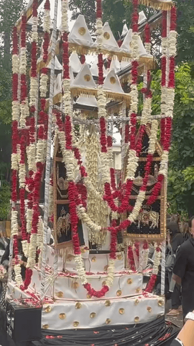 दादरी: नोएडा: कर्बला के शहीदों की याद में निकला जुलूस, अमन और भाईचारे का दिया संदेश