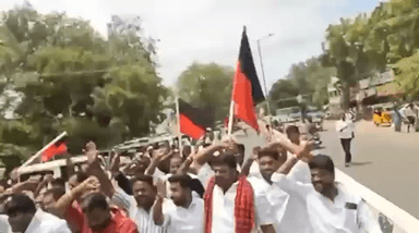 இராமநாதபுரம்: புதிய பேருந்து நிலையம் நுழைவு வாயிலில் உதயநிதி ஸ்டாலின் கைதை கண்டித்து திமுகவினர் ஆர்ப்பாட்டம்