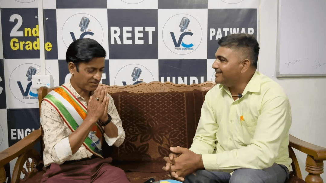 देश की सेवा करने के लिए हमेशा सिर्फ वर्दी की ज़रूरत नहीं होती, बस एक साफ़ नीयत और सच्चे जज़्बे की ज़रूरत होती है! 🇮🇳#cleanindiamission #socialmessage