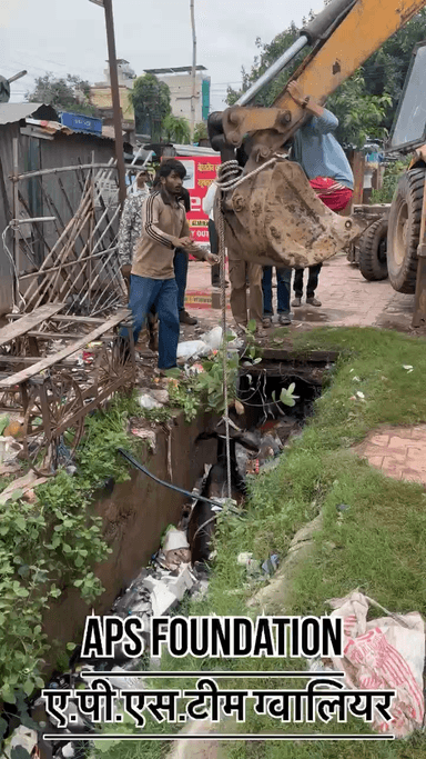ये नाला किसी को एक दिन बहुत बड़ा हादश करा सकता है..!
Respect Girls help poor help animals
#apsgurjar #viral #gwalior