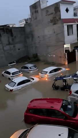 Prayagraj Me Barish Ka Hal😱 #meja #news #viral #prayagraj #barish # ##sangam