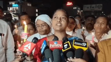 అదిలాబాద్ అర్బన్: ఆదిలాబాద్ జిల్లా కేంద్రంలో ట్రాస్మా ఆధ్వర్యంలో క్యాండిల్ ర్యాలీ.ప్రిన్సిపల్ను హత్య చేసిన నిందితులను కఠినంగా శిక్షించాలి