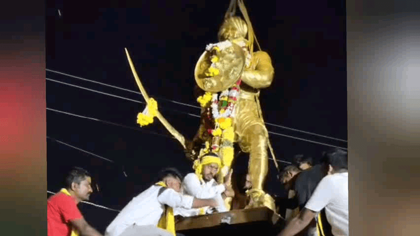 ಮಳವಳ್ಳಿ: ತಾಲ್ಲೂಕಿನ ಚೆನ್ನಪಿಳ್ಳೆಕೊಪ್ಪಲು ಗ್ರಾಮದಲ್ಲಿ ವಿಜೃಂಭಣೆಯಿಂದ ನಡೆದ ಸಂಗೊಳ್ಳಿ ರಾಯಣ್ಣ ಪುತ್ಥಳಿ ಪ್ರತಿಷ್ಠಾಪನಾ ಕಾರ್ಯ