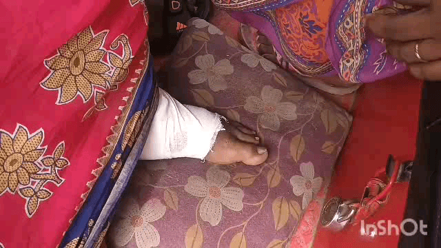 বহরমপুর: জিয়াগঞ্জে বাইক ও সাইকেলের সংঘর্ষে পা ভেঙে জখম এক মহিলা, বহরমপুর মেডিকেলে চিকিৎসাধীন