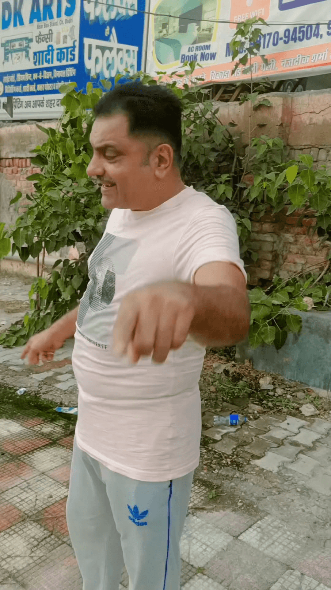 क्या ये सही है सार्वजनिक शौचालयों की गंदगी पेशाब ऐसे बहे ? सिस्टम खत्म,पैसा हजम?सिस्टम खत्म, पैसा हजम? दादरी की जनता ग