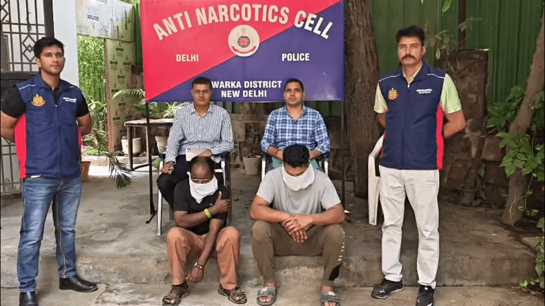 द्वारका एंटी-नारकोटिक्स सेल ने 31.14 ग्राम एम्फेटामाइन के साथ दो तस्करों को पकड़ा