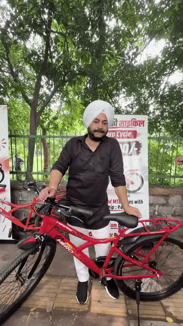 यमुना विहार: आप विधायक जरनैल सिंह साइकिल लेकर LG आवास पहुंचे, बताया कैसे हुआ घोटाला