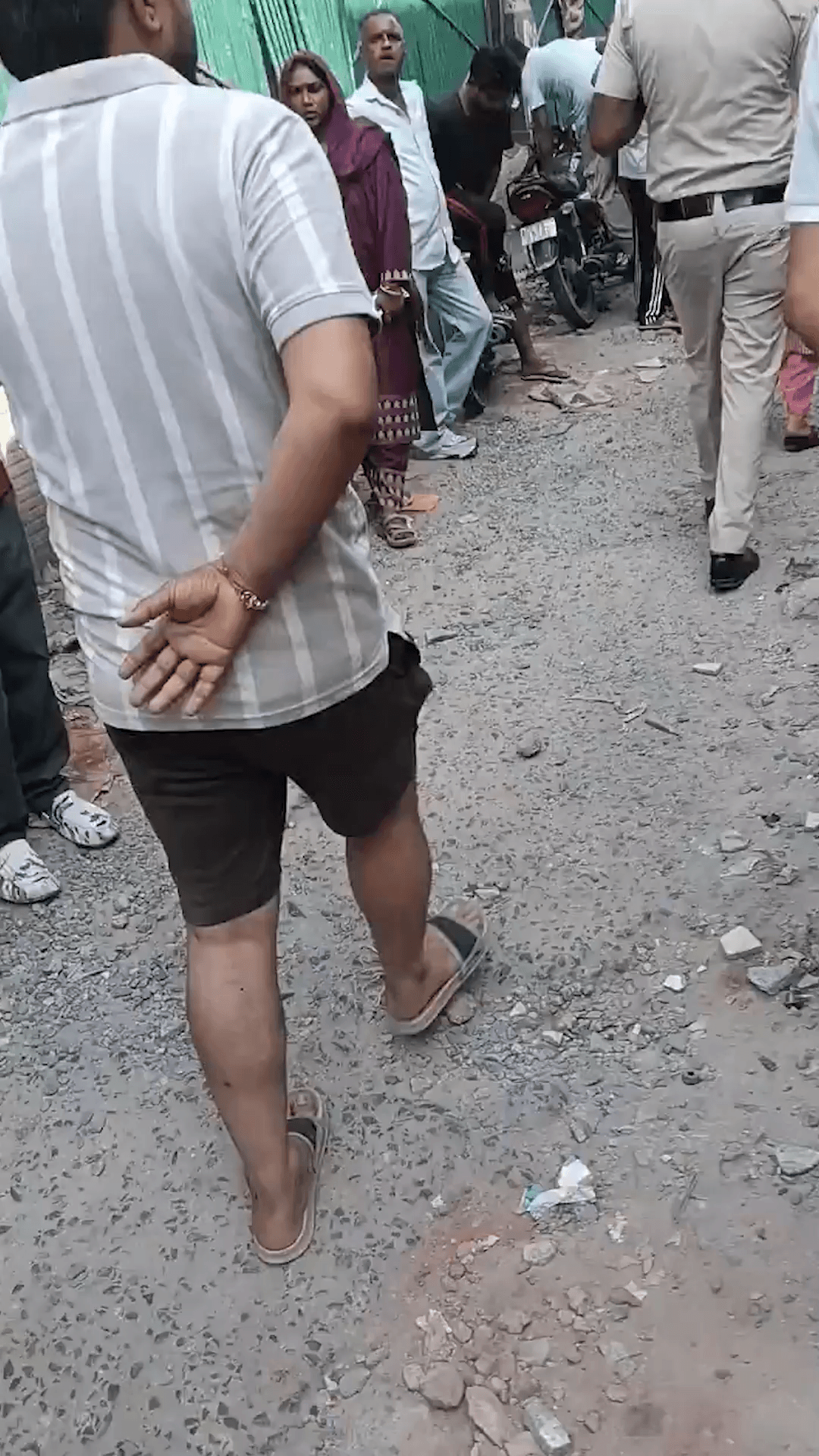 उत्तम नगर में राजस्थान पुलिस की बड़ी छापेमारी, 83 लोग हिरासत में