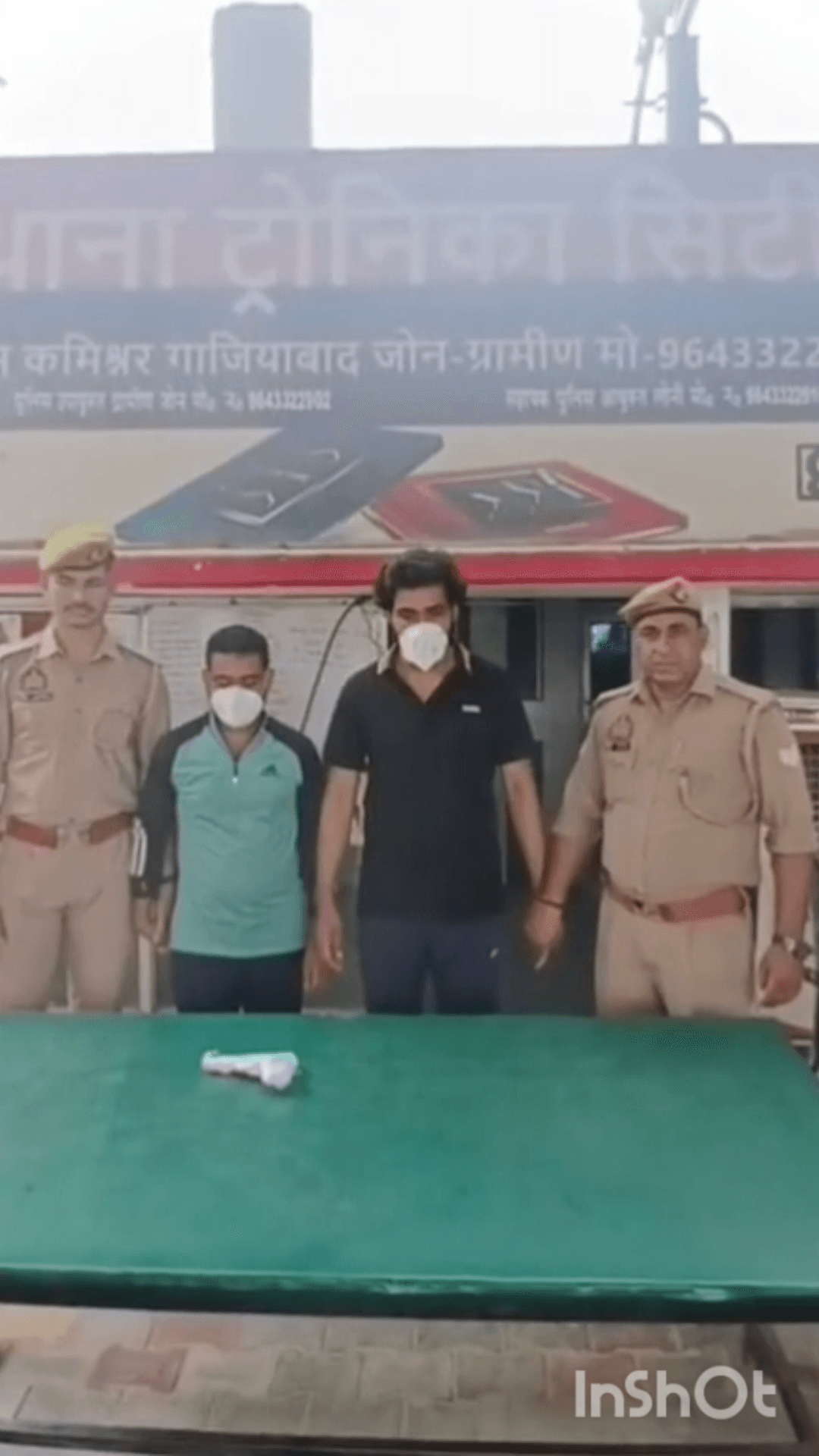 गाज़ियाबाद: ट्रॉनिका सिटी पुलिस ने युवक पर फायरिंग कर हत्या के प्रयास के दो आरोपियों को किया गिरफ्तार
