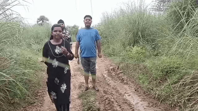 मोदनगंज: फल्गु नदी में अवैध खनन पर पुलिस का छापा