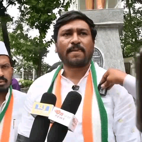 ಕಲಬುರಗಿ: ರಾಹುಲ್ ಗಾಂಧಿ ವಿರುದ್ಧ ಎಫ್ಐಆರ್.. ಪ್ರಜಾಪ್ರಭುತ್ವ ವ್ಯವಸ್ಥೆಗೆ ಮಾರಕ: ನಗರದಲ್ಲಿ ಕಾಂಗ್ರೆಸ್ ಮುಖಂಡ ದಿನೇಶ ದೊಡ್ಡಮನಿ