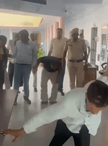 अलवर: ट्रिपल मर्डर केस में बड़ा खुलासा, मुख्य आरोपी समेत 5 गिरफ्तार, 1 नाबालिग निरूद्ध, हत्या के लिए कार से टक्कर मारी गई