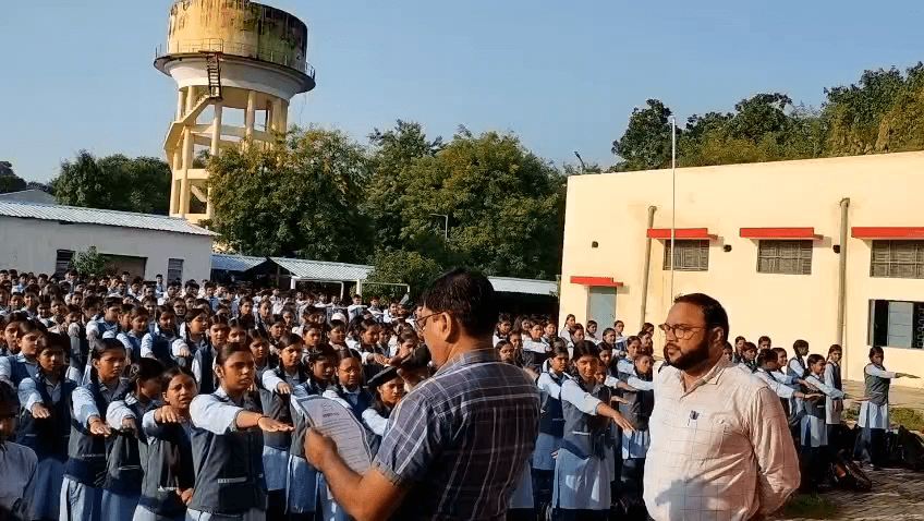 स्वच्छता के संकल्प के साथ आगे बढ़े बरेका इंटर कॉलेज के विद्यार्थी