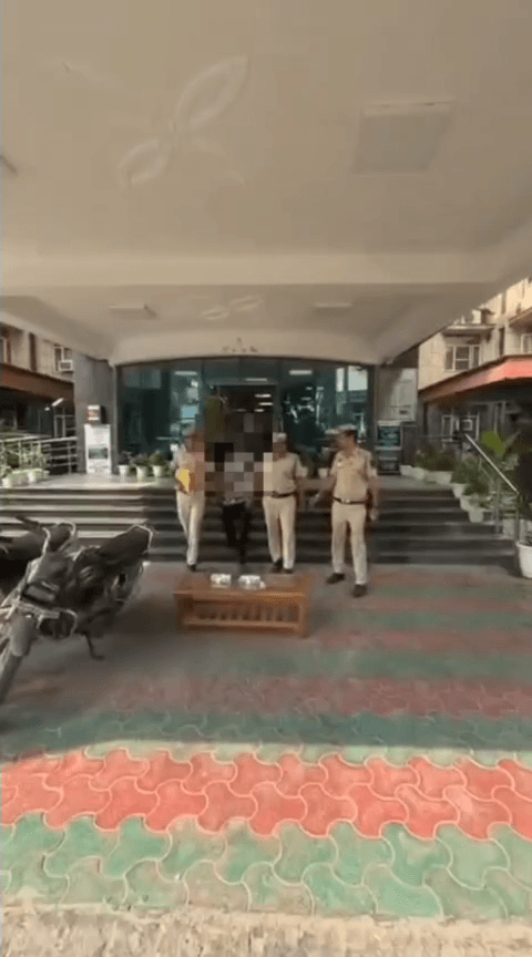 यमुना विहार: शाहदरा जिला पुलिस ने गश्त के दौरान एक बदमाश को किया गिरफ्तार