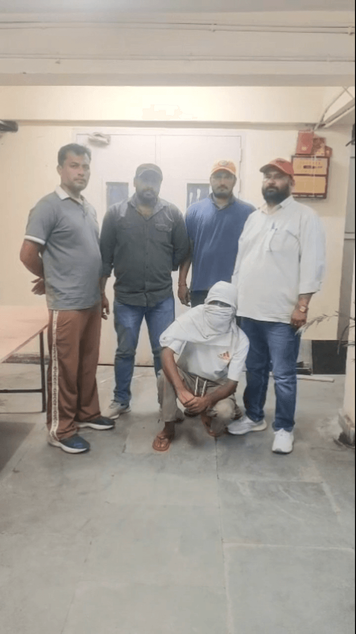 यमुना विहार: दयालपुर में साढ़े तीन लाख की लूट का फरार आरोपी मानेसर से गिरफ्तार, पिस्टल बरामद