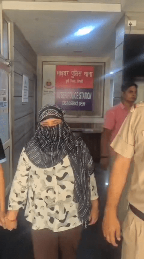 पूर्वी दिल्ली की साइबर पुलिस ने ठगी का गिरोह चलाने वाले मां-बेटे को दबोचा