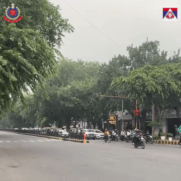यमुना विहार: त्यौहारों के अवसर पर यातायात सम्बन्धी असुविधाओं से बचने के लिए संजय त्यागी, संयुक्त आयुक्त/यातायात की नागरिकों से अपील