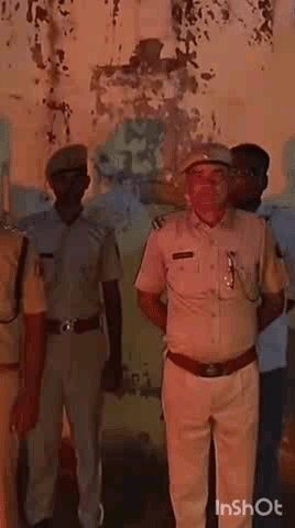 विराटनगर: पंचायत चुनाव को लेकर मैड़ में पुलिस ने किया फ्लैग मार्च, निर्भीक मतदान की अपील की