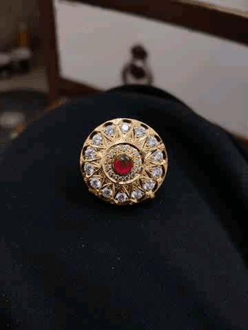 कोई भाई ने बैंक से गोल्ड लोन लिया है और अब बैंक आप का सोना बेच रही है और आप छुङा नही सकतै तो संपर्क करे आज ही 8104928716
