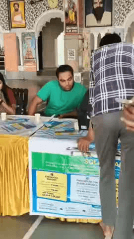 करोल बाग: बुराड़ी के जगतपुर में मुफ्त सोलर कैंप लगा, लोगों को सरकारी योजना की जानकारी दी गई