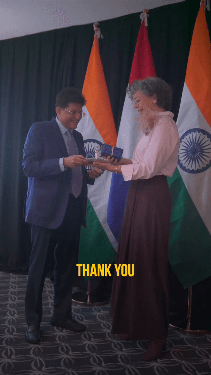 Shared this exquisite ODOP Decorative Peacock Platter with Minister Heleen Herbert.