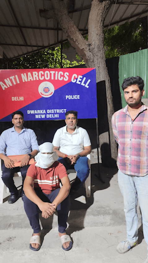 जमानत पर बाहर आए विदेशी को 12 लाख की हीरोइन के साथ किया गिरफ्तार