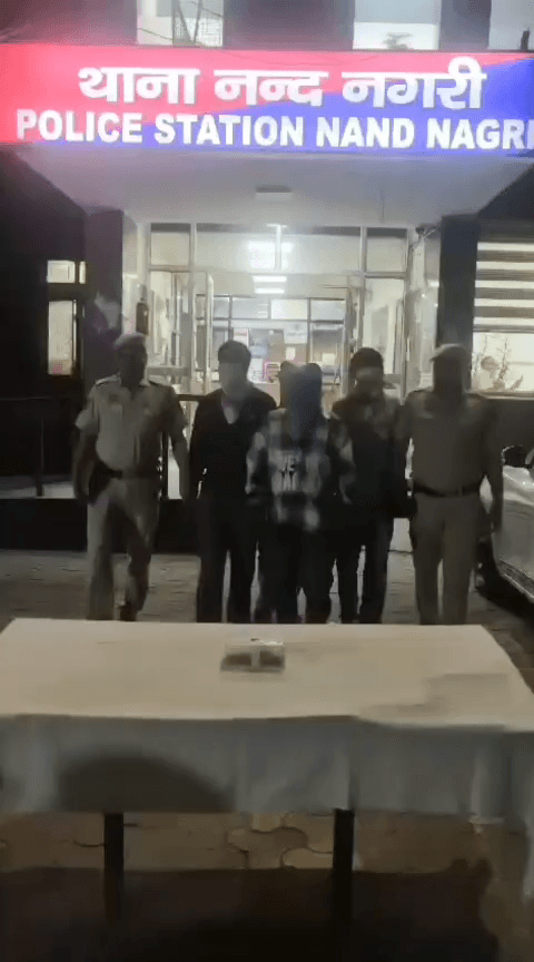 यमुना विहार: नंद नगरी के पार्क में जुआ खेलते 4 आरोपियों को पुलिस ने पकड़ा