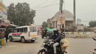 बदलापुर: बदलापुर के पूर्व विधायक ओमप्रकाश बाबा दुबे द्वारा जन गण विश्वास यात्रा का शुभारंभ किया जा रहा है