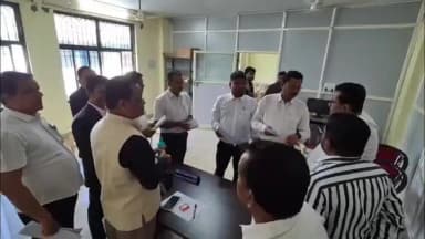 ପାରଳାଖେମୁଣ୍ଡି: ନୂତନ ସରକାରୀ ଓକିଲ ମାନଙ୍କର କାର୍ଯ୍ୟରେ ଯୋଗଦାନ।