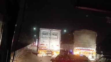 वाई: उडतरे पुलावर कंटेनर आणि दुचाकीचा अपघात