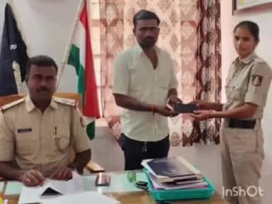 ಔರಾದ್: ಕಳೆದು ಹೋದ ಮೊಬೈಲ್ ಗಳನ್ನು ಪತ್ತೆಹಚ್ಚಿ ವಾರಸುದಾರರಿಗೆ ಹಸ್ತಾಂತರಿಸಿದ ಸಂತಪುರ ಪೊಲೀಸ್ ಅಧಿಕಾರಿಗಳು