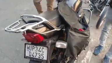 महमूदाबाद: धुरिहा पुलिया के पास भीषण सड़क हादसे में 22 वर्षीय महिला की दर्दनाक मौत