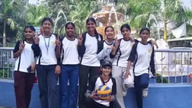 अस्थावां: अस्थावां राजकीय पॉलिटेक्निक की छात्राओं ने वॉलीबॉल प्रतियोगिता में प्रथम स्थान प्राप्त किया