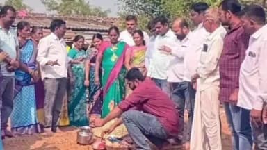 రామారెడ్డి: పోసానీపేట్ గ్రామంలో18 ఇందిరమ్మ ఇండ్లకు ముగ్గు పోసిన కాంగ్రెస్ నాయకులు