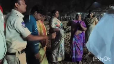 కొత్తగూడెం: ఇరవై ఒక్క లక్ష విలువచేసే 42 కేజీల గంజాయిని ఐదుగురిని అదుపులోకి తీసుకున్నట్లు విలేకరుల సమావేశంలో తెలిపిన పాల్వంచ డిఎస్పి