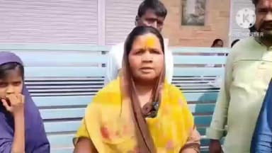 ಸಿಂದಗಿ: ವೈಷ್ಣವಿ ಮದ್ಯ ಮುಕ್ತ ಕೇಂದ್ರದ ಮೇಲೆ ಕ್ರಮ ಆಗಬೇಕು ಪಟ್ಟಣದಲ್ಲಿ ಗುಂಡಮ್ಮ ಮನವಿ