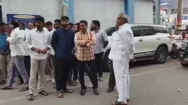 లోకేష్ అమ్మవారు సాక్షిగా ప్రమాణం చేసేందుకు సిద్ధమా: మాజీ మంత్రి జోగి రమేష్