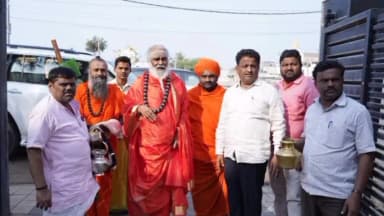 ಸಿಂದಗಿ: ಶಾಸಕ ಅಸಾಓಕ ಮನಗೂಳಿ ಅವರ ನಿವಾಸಕ್ಕೆ ರಂಭಾಪುರ ಶ್ರೀಗಳ ಭೇಟಿ