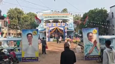 শান্তিপুর: শান্তিপুর শহর তৃণমূল কংগ্রেস ভবনে শহর তৃণমূল সভাপতির নেতৃত্বে সাড়ম্বরে বাণী বন্দনা