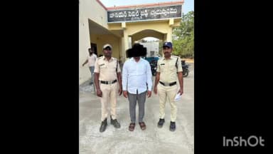 చెన్నూరు: ఇరువర్గాల మధ్య విద్వేషాలు రెచ్చగొట్టేలా సోషల్ మీడియాలో పోస్టులు చేసిన వ్యక్తిపై పోలీసులు కేసు నమోదు