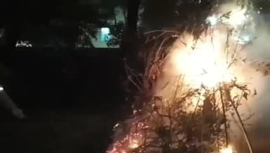 खागा: राजकीय इंटर कालेज में ब्लैक आउट के बाद मॉकड्रिल कर जिला प्रशासन ने किया जागरूक, धमाके की आवाज पर लाइट बंद करें