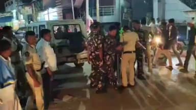 శింగనమల: బుక్కరాయసముద్రం మండలంలోనిజిల్లా ఎస్పీ జగదీష్ సదేశాల మేరకు ఇరు వర్గాల ఘర్షణ చోటు చేసుకోకుండా ముందస్తుగా పటిష్ట బందోబస్తు