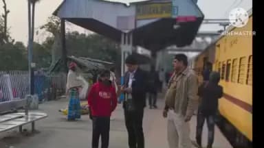 तालझारी: महाराजपुर रेलवे स्टेशन पर टिकट जांच अभियान, बेटिकट यात्रियों में हड़कंप