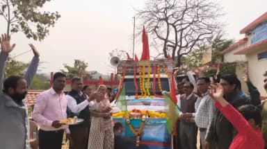 अलीराजपुर: “नर्मदे हर” के जयघोष के साथ निर्झरणी उत्सव में सोंडवा से 5 दिवसीय माँ नर्मदा सांस्कृतिक रथ यात्रा रवाना